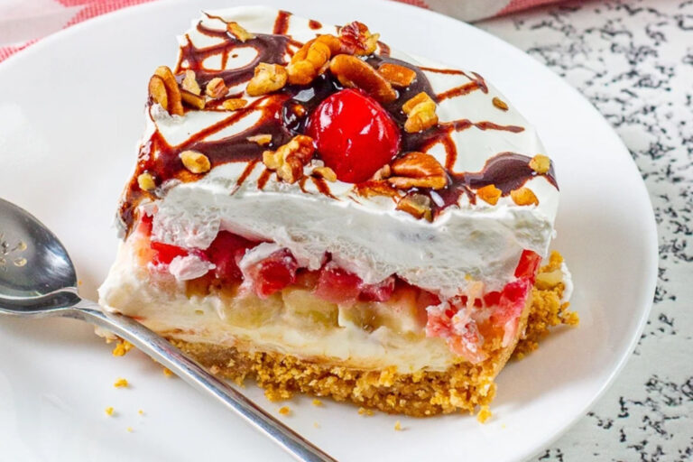 banana split cake